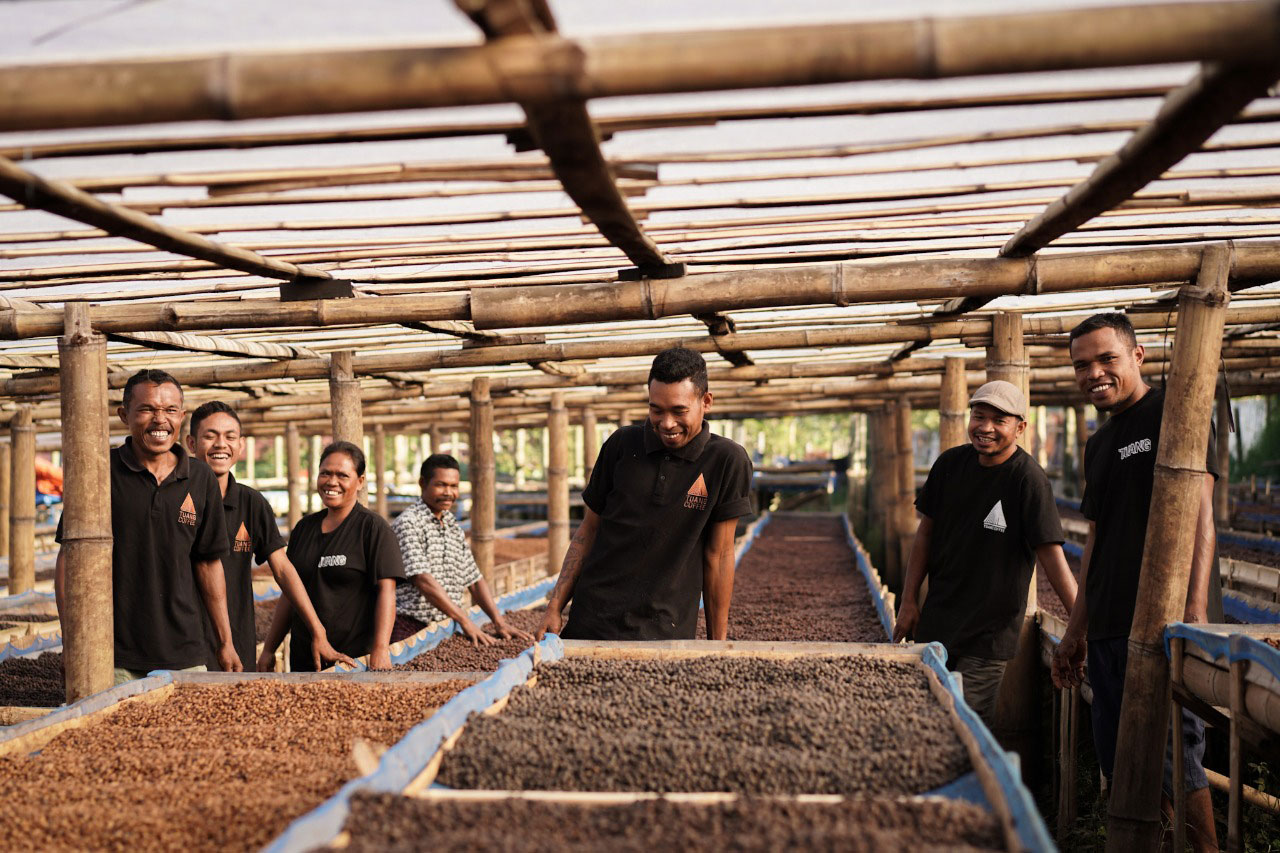 Indonesian coffee farmers flores